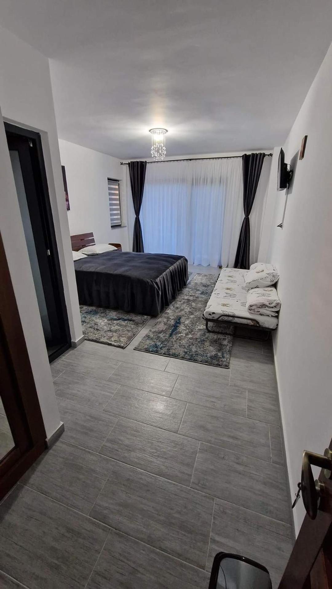 Casa De Vacanta Larisa Novaci-Străini Værelse billede